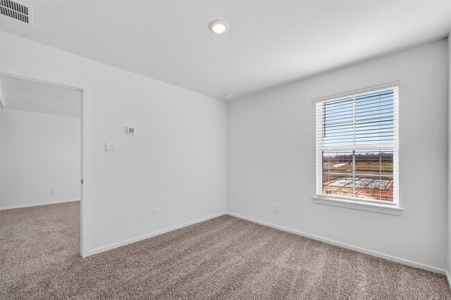 Building Photo - 4034 Bronco Sta Ln