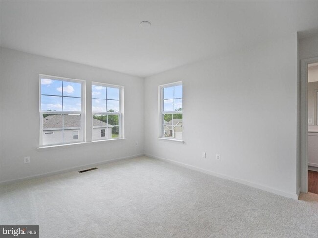 Building Photo - 266 Clifton Mnr