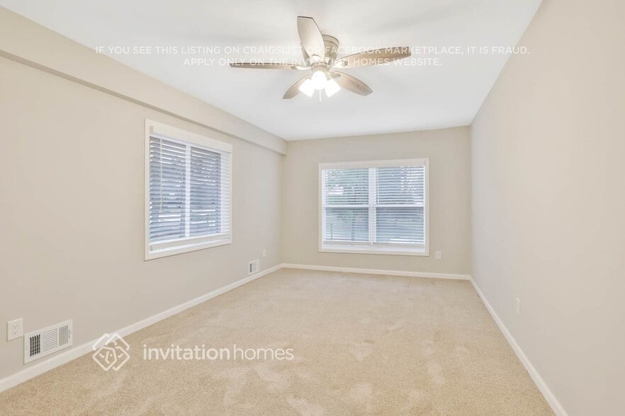 Building Photo - 1100 Grace St SW