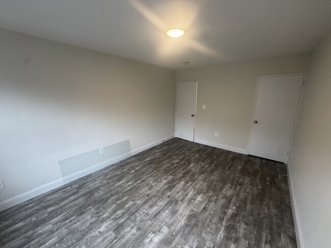 Building Photo - 3901 Tunlaw Rd NW