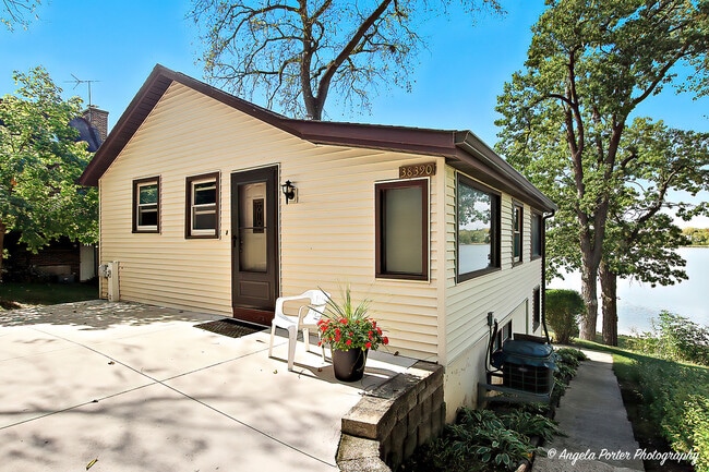 Primary Photo - 38390 N Munn Rd