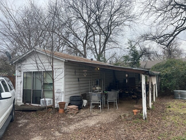 Building Photo - 110 Peach St