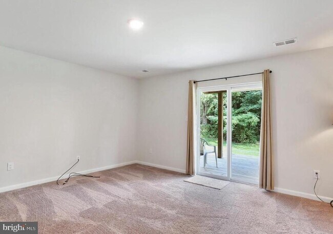 Building Photo - 273 Magellan Dr