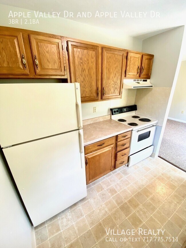 Building Photo - 818 Apple Valley Dr
