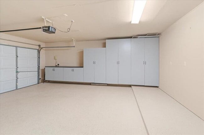 Building Photo - 104 Whitewing Way