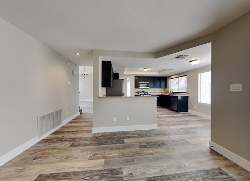 Building Photo - 5753 Indian Ridge Dr