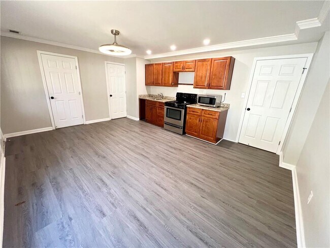 Building Photo - 949 Pennsylvania Run