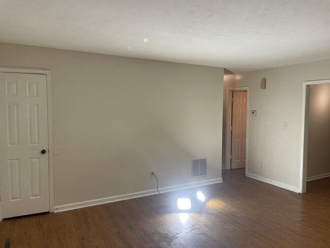 Building Photo - Conyers Duplex