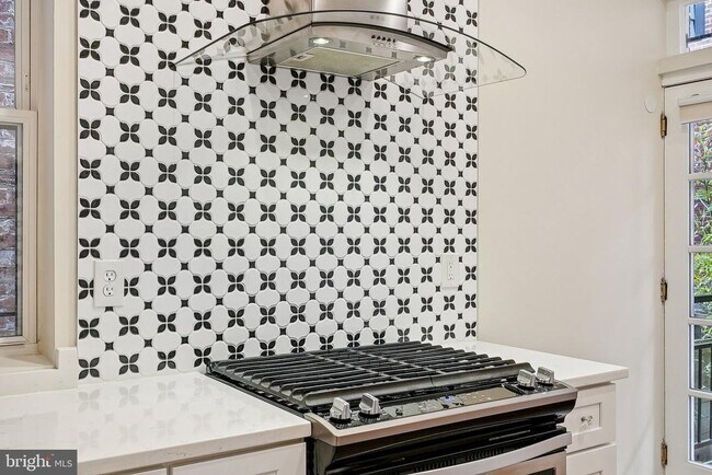 Building Photo - 1842 North Capitol St NW