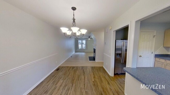 Building Photo - 117 Candace Pl