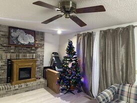 Building Photo - 19158 Yale St NW