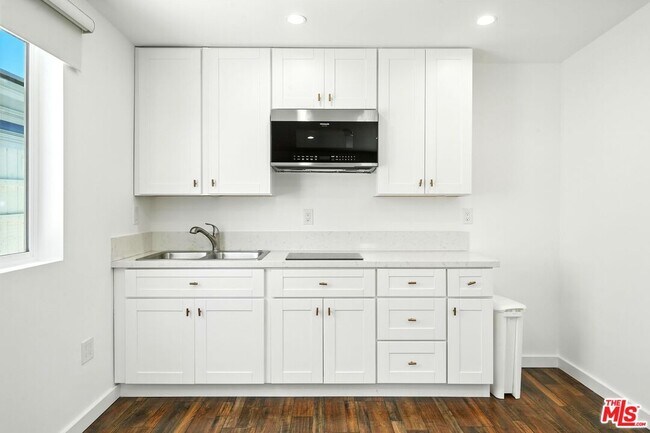 Building Photo - 20616 Quedo Dr