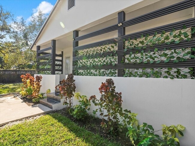 Building Photo - 6318 NW 19th Ct