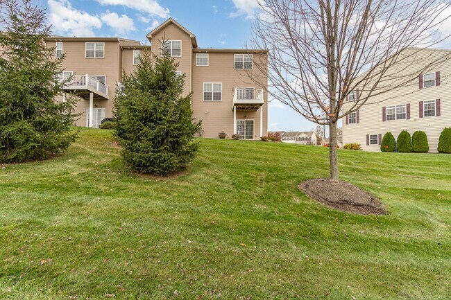 Building Photo - 11 Indiana Cir