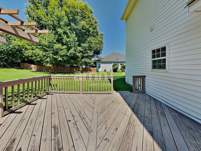 Building Photo - 2713 Glasshouse Rd