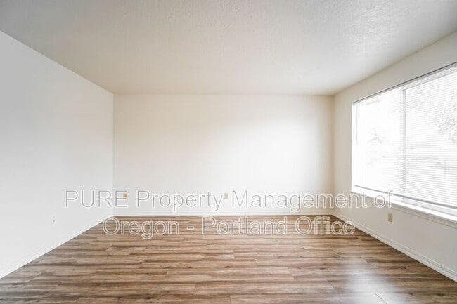 Building Photo - 8584 SE 72nd Ave