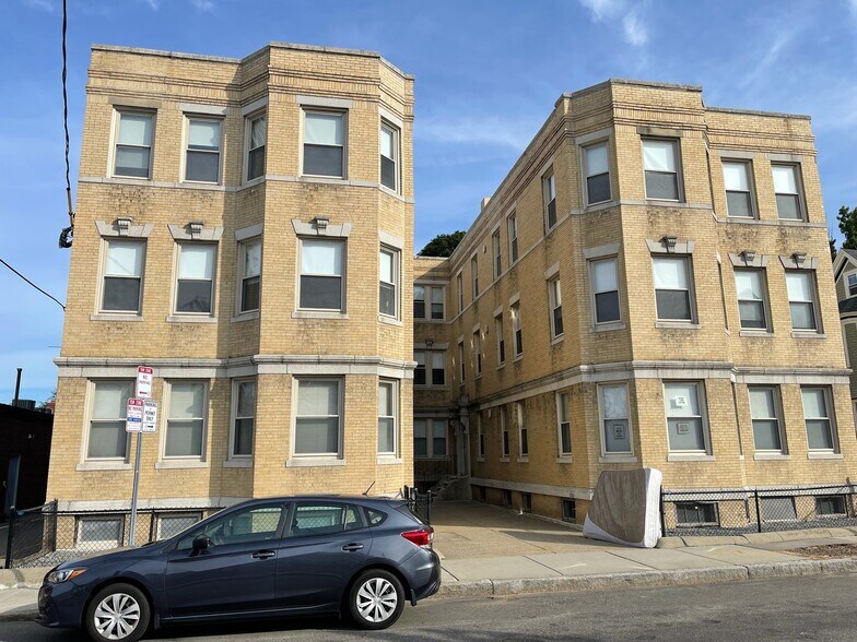 Building Photo - 15 Woodbridge St