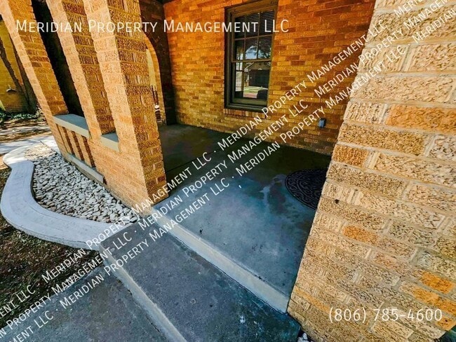 Building Photo - 2005 16th St