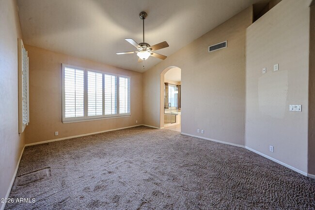 Building Photo - 5930 W Louise Dr