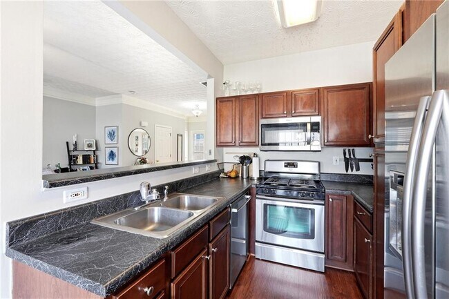 Building Photo - 410 Lantern Ln