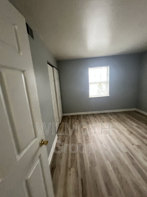 Building Photo - 1320 Millerwood Dr