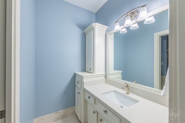 Building Photo - 32810 Waltham Crossing