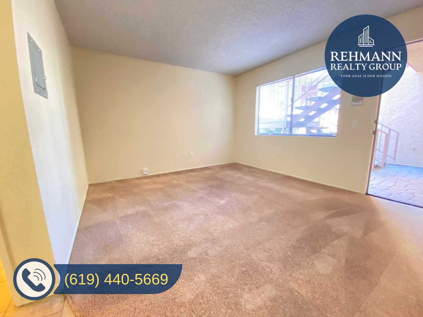 Building Photo - 4177 Iowa St