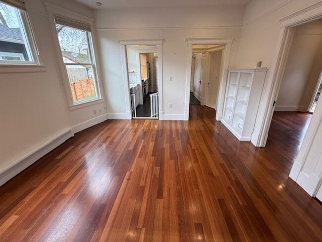 Building Photo - BRIGHT 2-BEDROOM TOWNHOME FOR RENT IN CHERRY HILL!