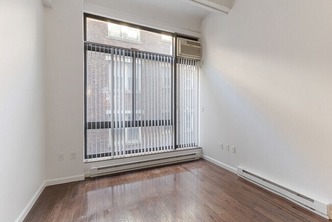Building Photo - 12 Stoneholm St