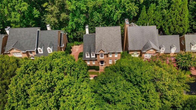 Building Photo - 448 Ivy Park Ln NE