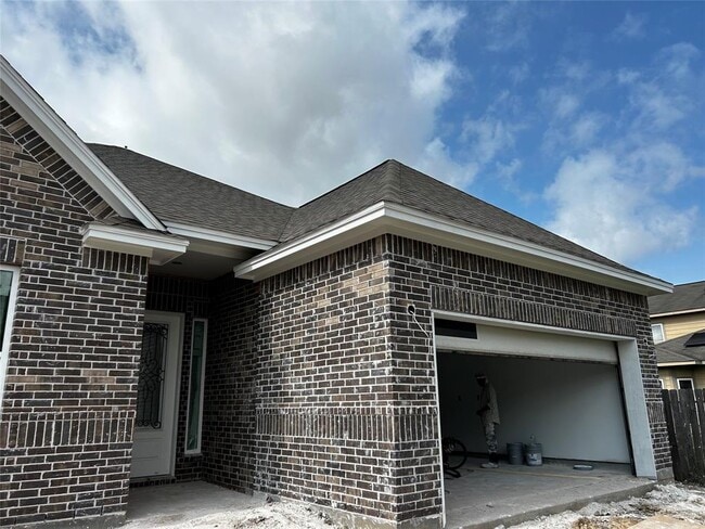 Building Photo - 3810 St Simon Manor Dr