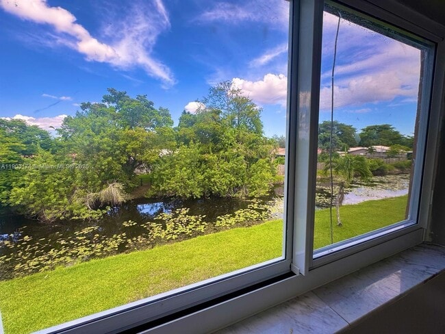 Building Photo - 3556 NW 114th Terrace