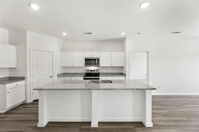 Building Photo - 1828 Sandlin Dr
