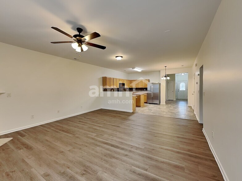 Building Photo - 157 Flanders Dr