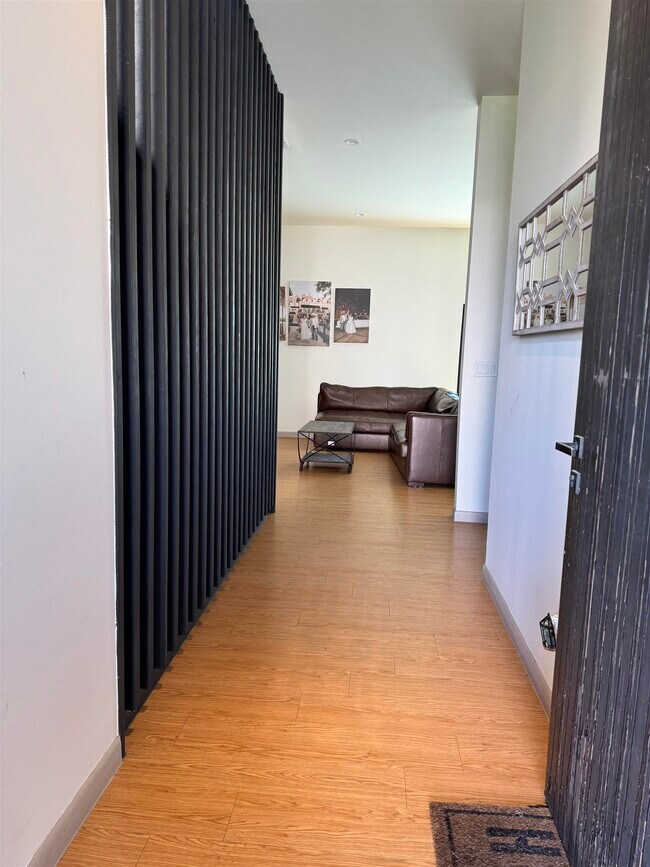Building Photo - 7219 Rocio Dr