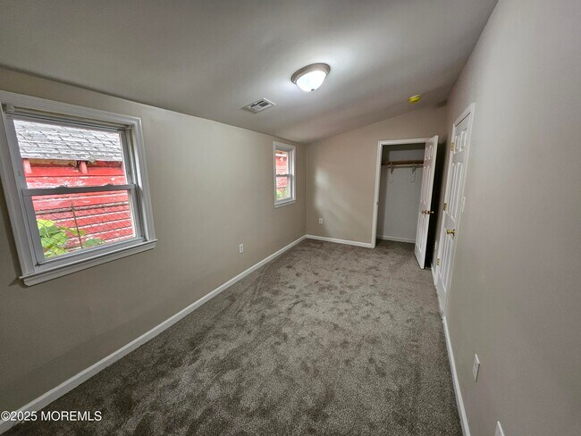 Building Photo - 47 Collins St