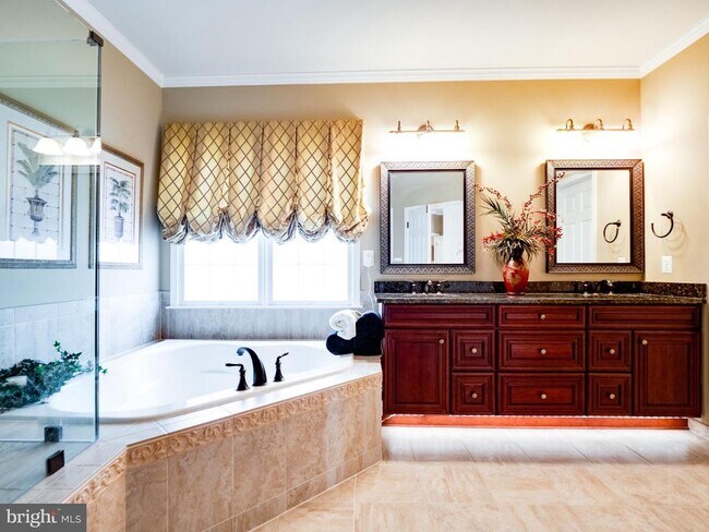 Building Photo - 23152 Evergreen Ridge Dr