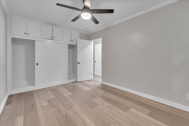 Building Photo - 4943 Coldwater Canyon Ave