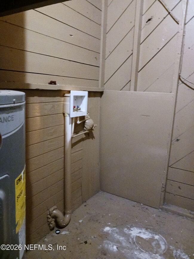 Building Photo - 5226 Bunche Dr