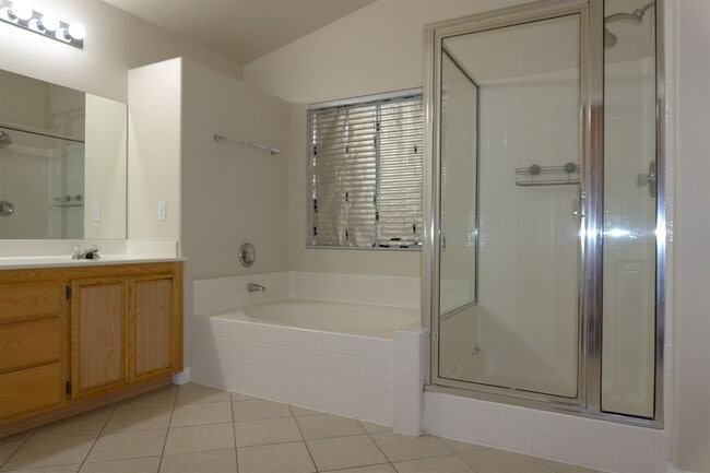 Building Photo - 5258 Cedar Bridge Ct