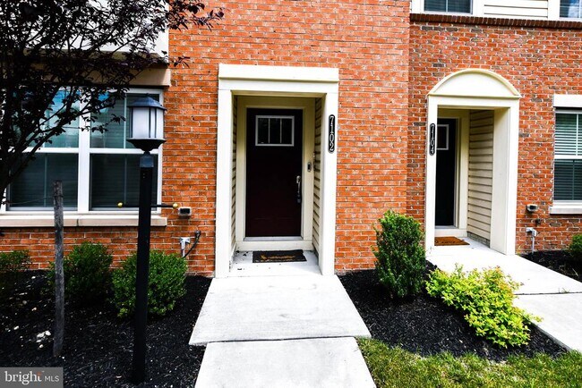Building Photo - 7102 Druce Way
