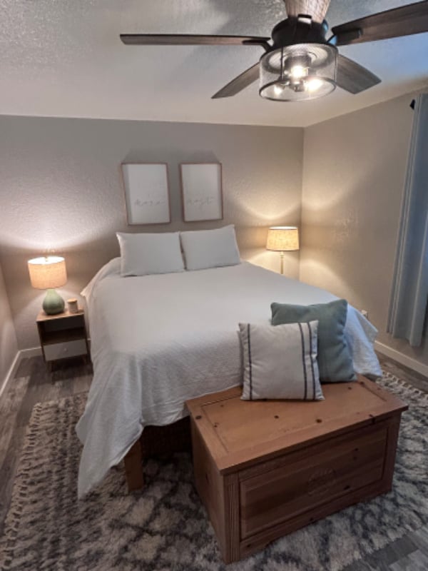 Building Photo - 912 E Harrison Ave