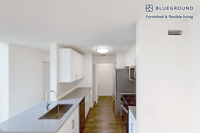 Building Photo - 100 Lexington Ridge Dr