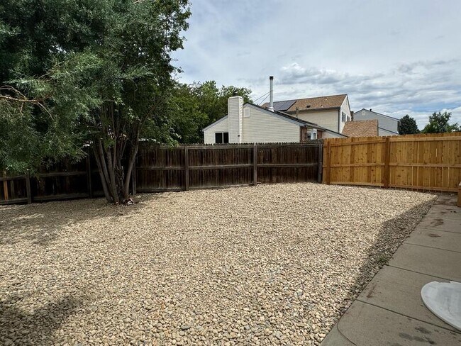 Building Photo - 9781 W Fremont Pl