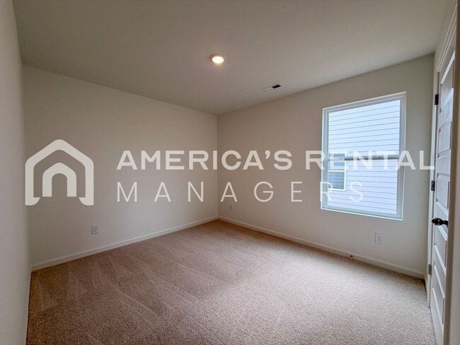 Building Photo - Home in Cullman, AL - Available NOW!