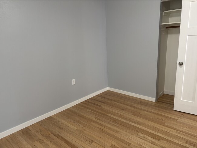 Building Photo - 1095 3rd St