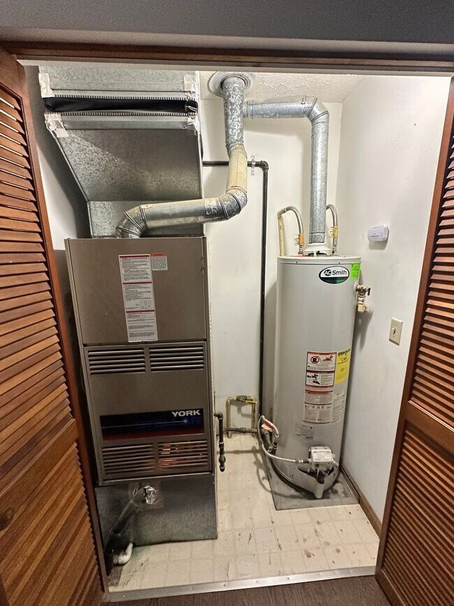 Building Photo - 1904 Sherrie Lane