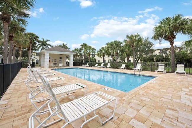 Building Photo - Delightful 2BR, Den /2.5BA Townhouse (Townhomes at Lighthouse Cove)