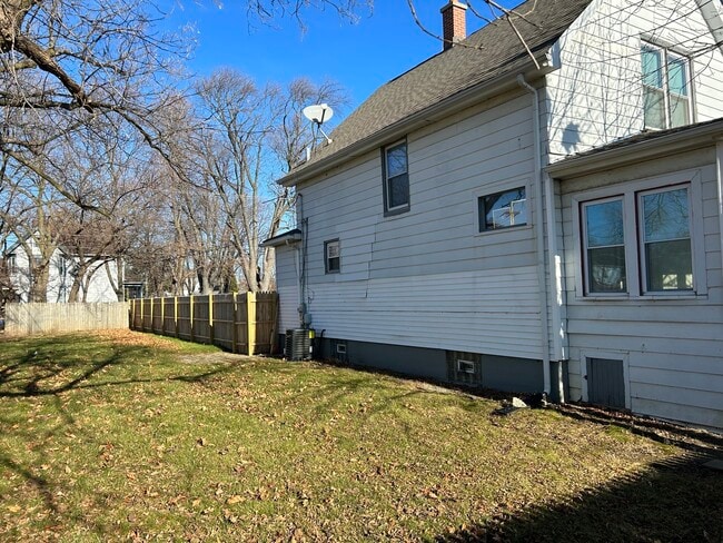 Building Photo - 1700 Martin Luther King Jr Dr