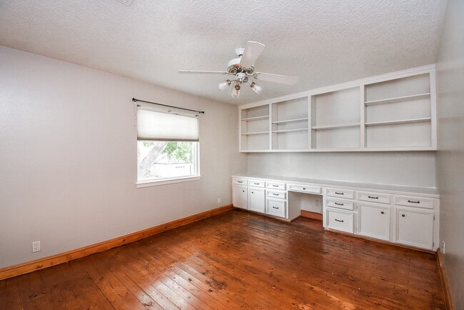 Building Photo - 1709 Beaver Springs Ct